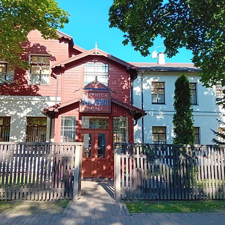Juras Brize Hotel Ventspils Bagian luar foto