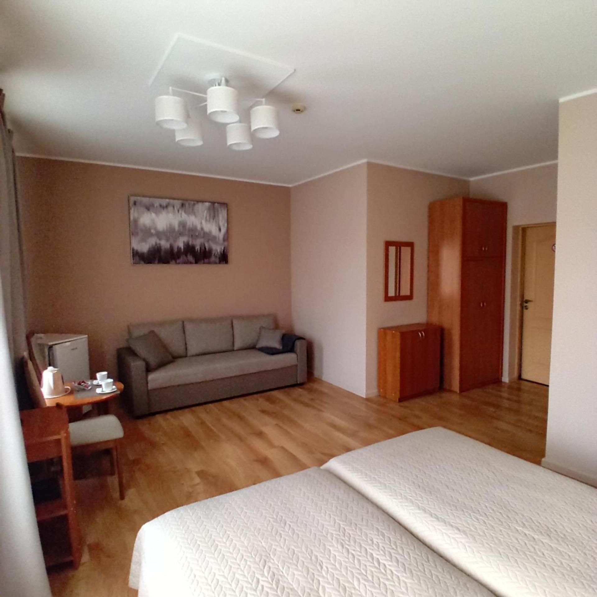 Juras Brize Hotel Ventspils Bagian luar foto