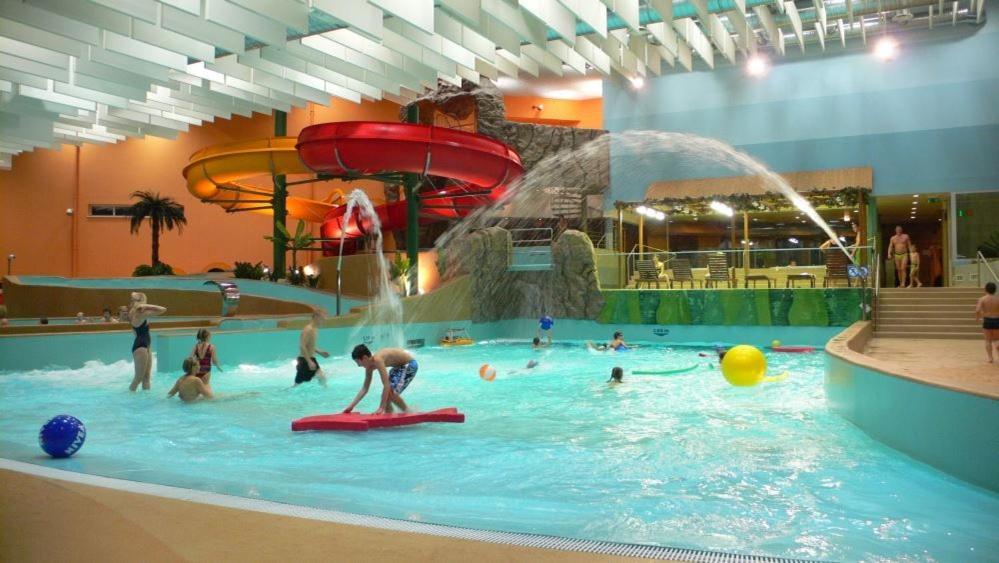 Juras Brize Hotel Ventspils Bagian luar foto
